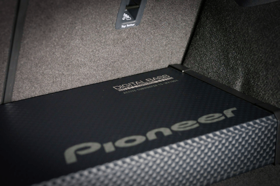 Pioneer TS-WX70DA Space saving active boot mounted car subwoofer